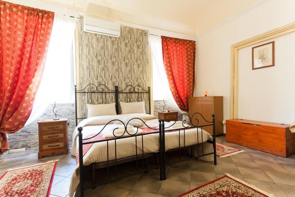 B&B Locami Piazzetta Messinese Palermo Eksteriør billede