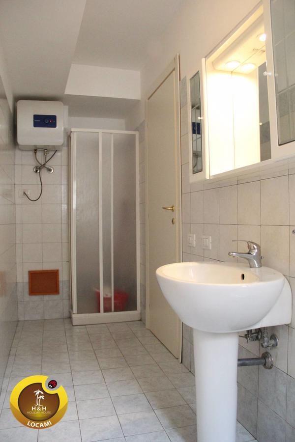 B&B Locami Piazzetta Messinese Palermo Eksteriør billede